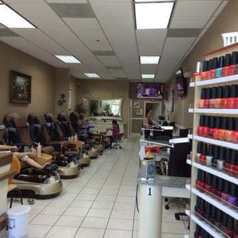 QN Nails - Nice clean space - Nail Salons Near Me - Austin, Texas