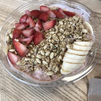 Jamba - Chunky strawberry açaí bowl - Juice Bars & Smoothies Near Me - Honolulu, Hawaii