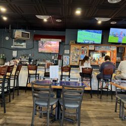 Wicker's Crab Pot - Downstairs Bar area