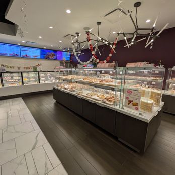 Sweet Hut Bakery & Cafe - Bakeries Near Me - Plano, Texas