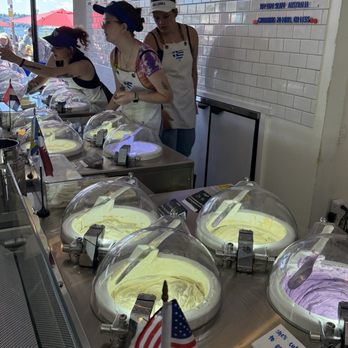 Hellenika Cultured Creamery - Ice Cream & Frozen Yogurt Near Me - Seattle, Washington
