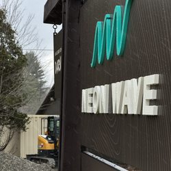 Neon Wave - Stowe - Last bits of construction at Neon Wave