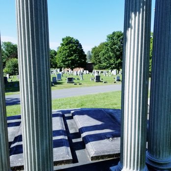 Oakwood Cemetery - Funeral Services & Cemeteries Near Me - Syracuse, New York Oakwood Cemetery - Funeral Services & Cemeteries Near Me - Syracuse, New York