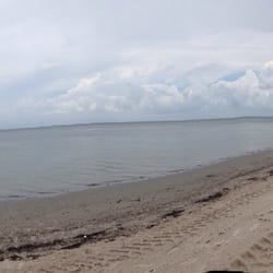 Nixon Beach Sandbar - Panoramic photo of the beach.