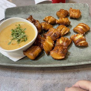 3 Sons Brewing - Beer cheese and pretzels - Breweries Near Me - Dania Beach, Florida