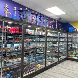 Brooklyn Smokes - Hookahs and glass pipes