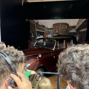 The Royal Mews - Museums Near Me - London, XGL