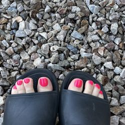 Orchid Nails - Pedicure