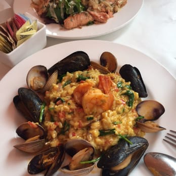 Cafe Santorini - Very yummy Italian good - Italian Near Me - Pasadena, California