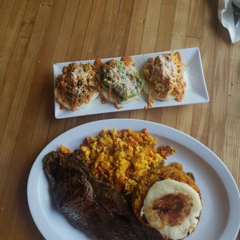 Arepalicious - Arepalicious breakfast and shredded beef , chicken and guacamole arepa dish so good - Colombian Near Me - Ozone Park, New York Arepalicious - Arepalicious breakfast and shredded beef , chicken and guacamole arepa dish so good - Colombian Near Me - Ozone Park, New York