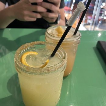 Barrio Tacos Strongsville - Bars Near Me - Strongsville, Ohio
