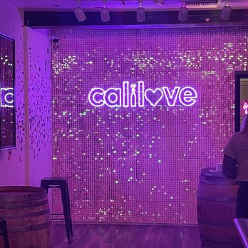 Cali Love Wine - cute back wall - Wine Tasting Room Near Me - Solvang, California