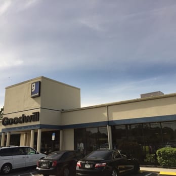 Goodwill Store - Very Big store. - Thrift Stores Near Me - Tampa, Florida Goodwill Store - Very Big store. - Thrift Stores Near Me - Tampa, Florida
