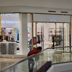 kate spade new york - Outside