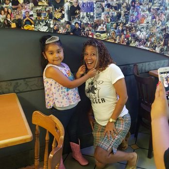 CJ's Barbecue - Eva is AMAZING!!! - Burgers Near Me - Oxnard, California CJ's Barbecue - Eva is AMAZING!!! - Burgers Near Me - Oxnard, California