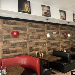 Rinconcito Latino Mixto - Some Booth's and Table - Interior...