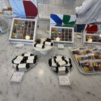 andSons Chocolates - Chocolatiers & Shops Near Me - Beverly Hills, California