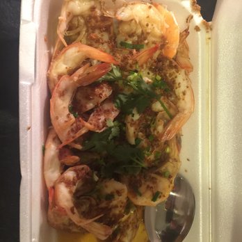 B&D's Kitchen - Lovely steamed king prawns with garlic from specials menu - Cantonese Near Me - Edinburgh, MLN