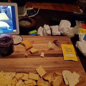 BKLYN Larder - Cheese tasting Zoom @ home - Cheese Shops Near Me - Brooklyn, New York BKLYN Larder - Cheese tasting Zoom @ home - Cheese Shops Near Me - Brooklyn, New York