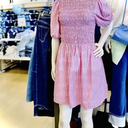Old Navy - Adorable cotton summer dresses this year moi fave OuiOui.