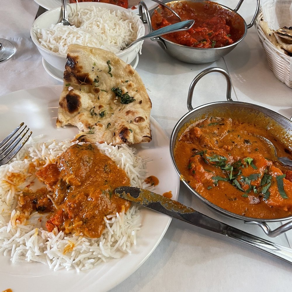 Chili & Curry - Chicken Tikka Masala & chicken vindaloo (Indian hot 10/10) - Indian Near Me - Hicksville, New York Chili & Curry - Chicken Tikka Masala & chicken vindaloo (Indian hot 10/10) - Indian Near Me - Hicksville, New York