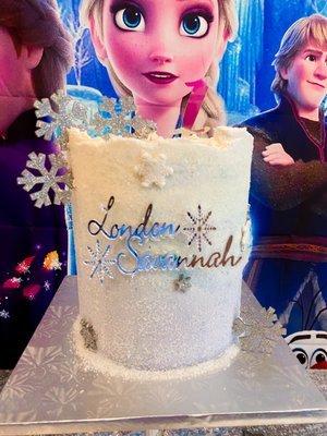 Oh.Sweet.Mason [Desserts, Custom Birthday Cake & Specialty Cupcakes] by null