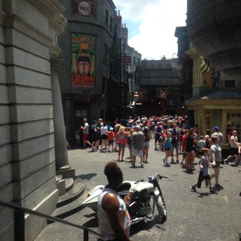 Universal Studios Florida - Diagon Alley - Amusement Parks Near Me - Orlando, Florida Universal Studios Florida - Diagon Alley - Amusement Parks Near Me - Orlando, Florida