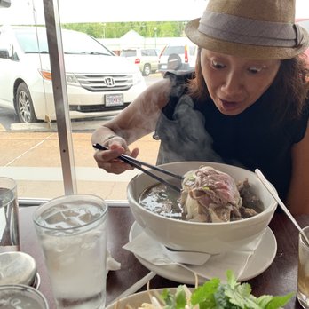 Pho Long - The chunk of meat an bowl overwhelmed my eyes - Vietnamese Near Me - Saint Louis, Missouri Pho Long - The chunk of meat an bowl overwhelmed my eyes - Vietnamese Near Me - Saint Louis, Missouri