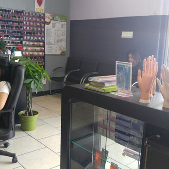 Style Nails & Spa - The waiting area - Nail Salons Near Me - Bell, California Style Nails & Spa - The waiting area - Nail Salons Near Me - Bell, California