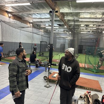 Game Seven - Colleges, highschool and even Umpire training sessions available! - Batting Cages Near Me - Redondo Beach, California