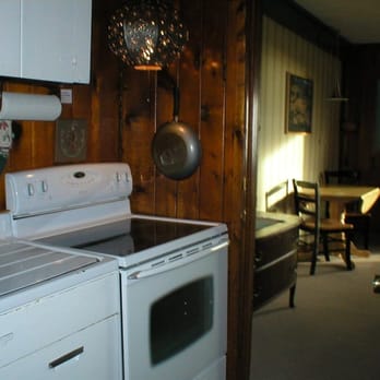 See Vue Motel - Santa Fe room - kitchen - Hotels Near Me - Yachats, Oregon