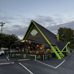 Mike's Vegan Grill - Outside