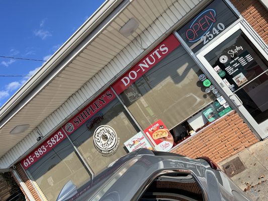 Shipley Do-Nuts by null