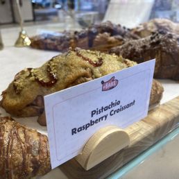 Pistachio Croissant