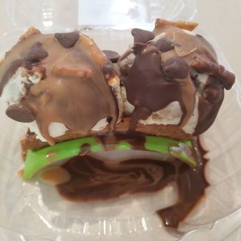 Taco Sweets - Ice Cream Tacos - Doughn't be Salty - Desserts Near Me - Austin, Texas Taco Sweets - Ice Cream Tacos - Doughn't be Salty - Desserts Near Me - Austin, Texas
