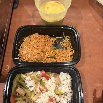 Thai House Authentic Thai Cuisine - Yellow curry chicken, chicken pad Thai, Mongolian beef - Thai Near Me - Granite Falls, Washington Thai House Authentic Thai Cuisine - Yellow curry chicken, chicken pad Thai, Mongolian beef - Thai Near Me - Granite Falls, Washington