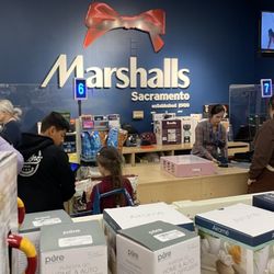 Sac Central Shopping Center - Marshalls at Sac Central Shopping Center