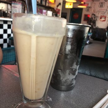66 Diner - Pineapple Freeze - Diners Near Me - Albuquerque, New Mexico