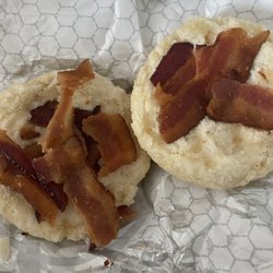 Wendy's - Bacon, Egg & Cheese Biscuit