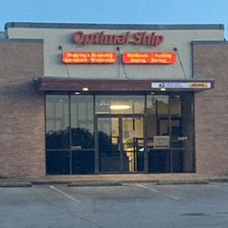 Optimal Ship Center - Front of building