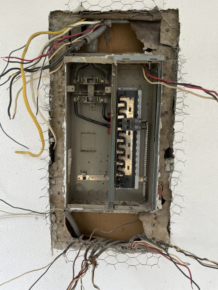 Slide of Rivas Electric Solutions