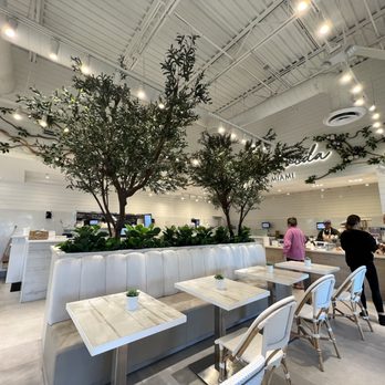 Pura Vida Miami - Naturally welcoming sitting area - Breakfast & Brunch Near Me - Boca Raton, Florida Pura Vida Miami - Naturally welcoming sitting area - Breakfast & Brunch Near Me - Boca Raton, Florida