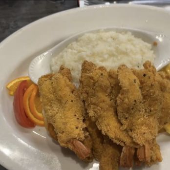 Flavor Table - Shrimp and catfish platter with grits and scrambled eggs - Cajun/Creole Near Me - Los Angeles, California Flavor Table - Shrimp and catfish platter with grits and scrambled eggs - Cajun/Creole Near Me - Los Angeles, California