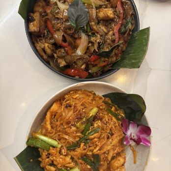 Thai Tapas - Khao Soi (Curry Egg Noodle) - Thai Near Me - Houston, Texas
