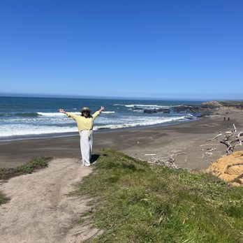 Moonstone Beach Boardwalk - Beaches Near Me