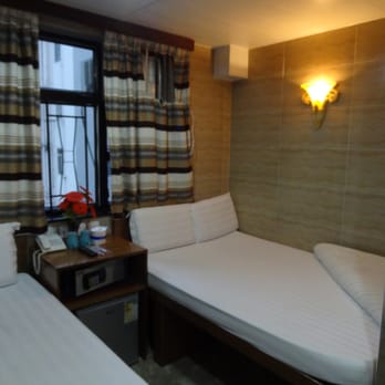 重慶大廈 - A larger room, 2 beds and a window! - Landmarks & Historical Buildings Near Me - Hong Kong, HK