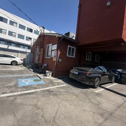 Happy Feet - Free parking lot in back