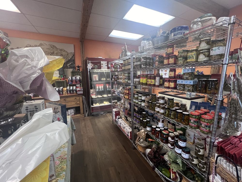 Mangiare Italian Market Image