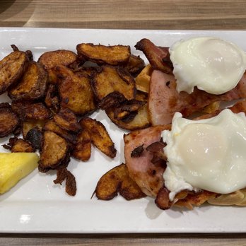 At The Diner - Bennyflle - Breakfast & Brunch Near Me - Orlando, Florida