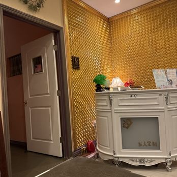 Sunshine Spa & Massage - Front desk area - Massage Near Me - San Gabriel, California